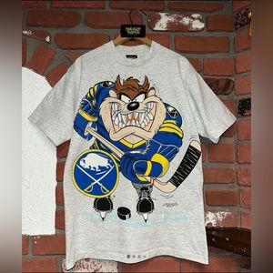 Vintage 1995 Changes Warner Brothers Looney Tunes TAZ NHL Buffalo Sabres T-Shirt